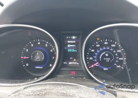 2015 Hyundai Santa Fe Sport 2.4L z USA, uszkodzony, nr VIN 5XYZUDLBXFG283638